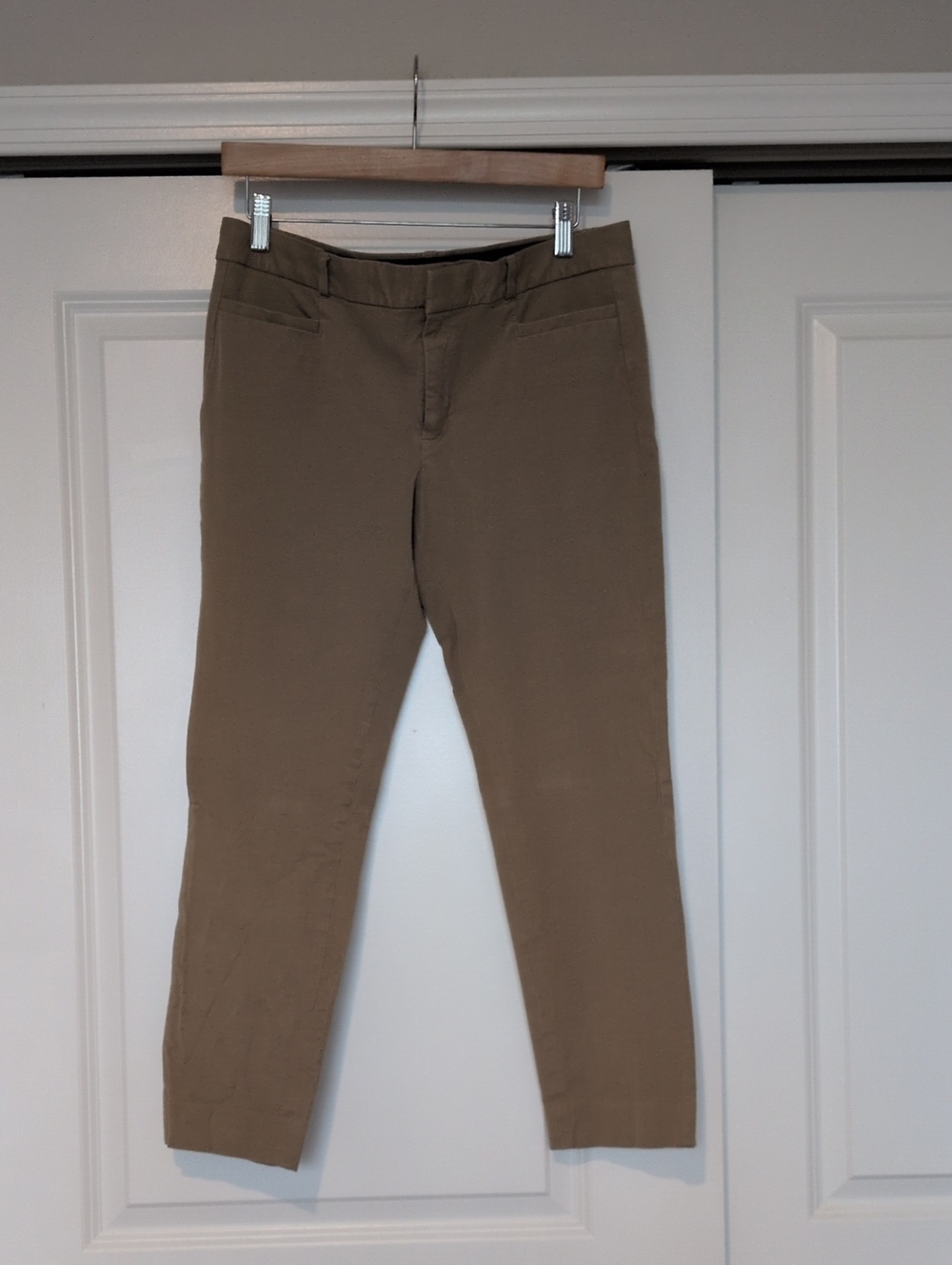 Banana Republic Cropped Slim Jeans in Taupe